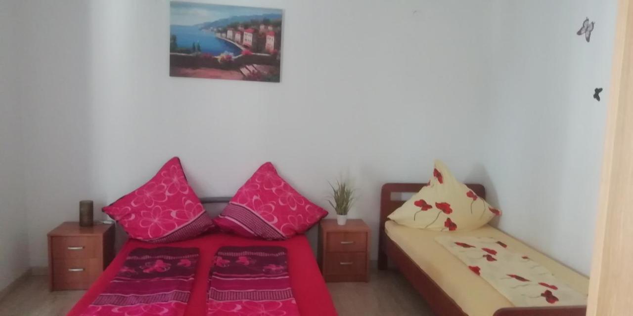Apartmani Kod Rade Pakoštane Exterior foto